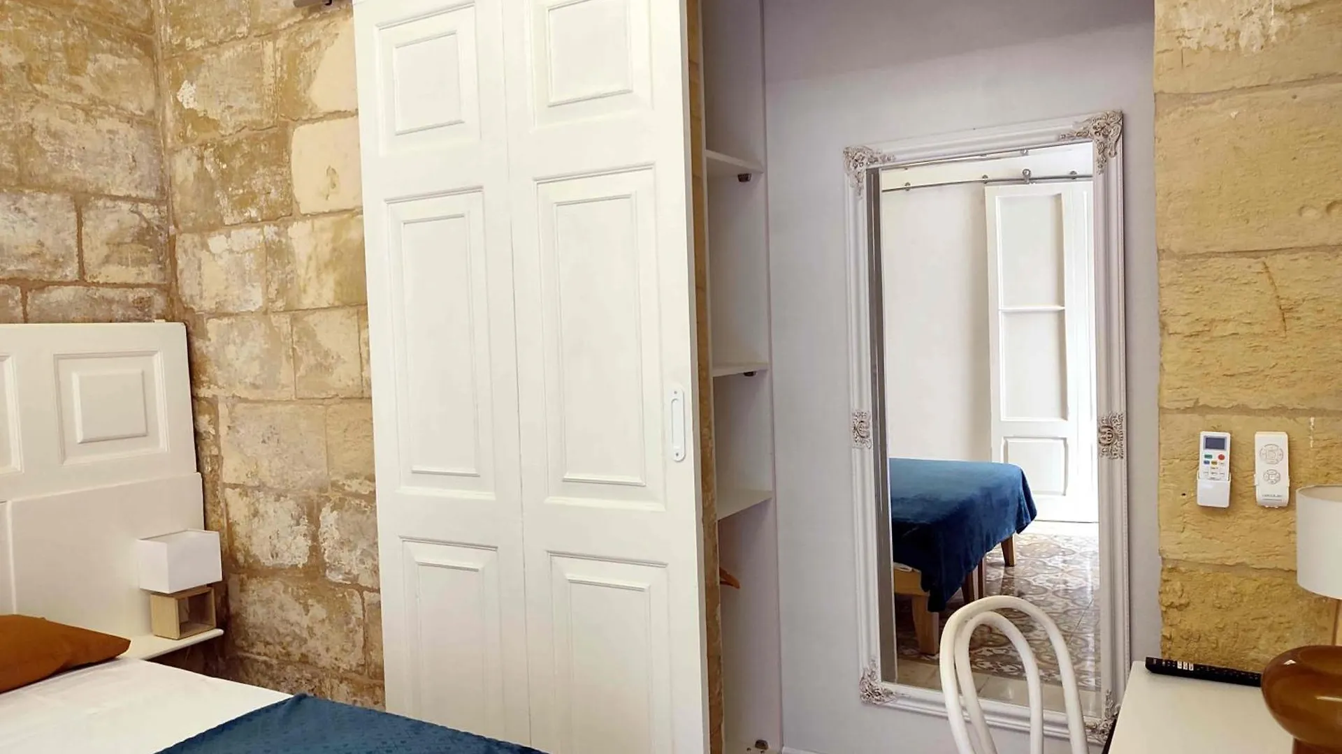 Blue House Bed & Breakfast Birgu