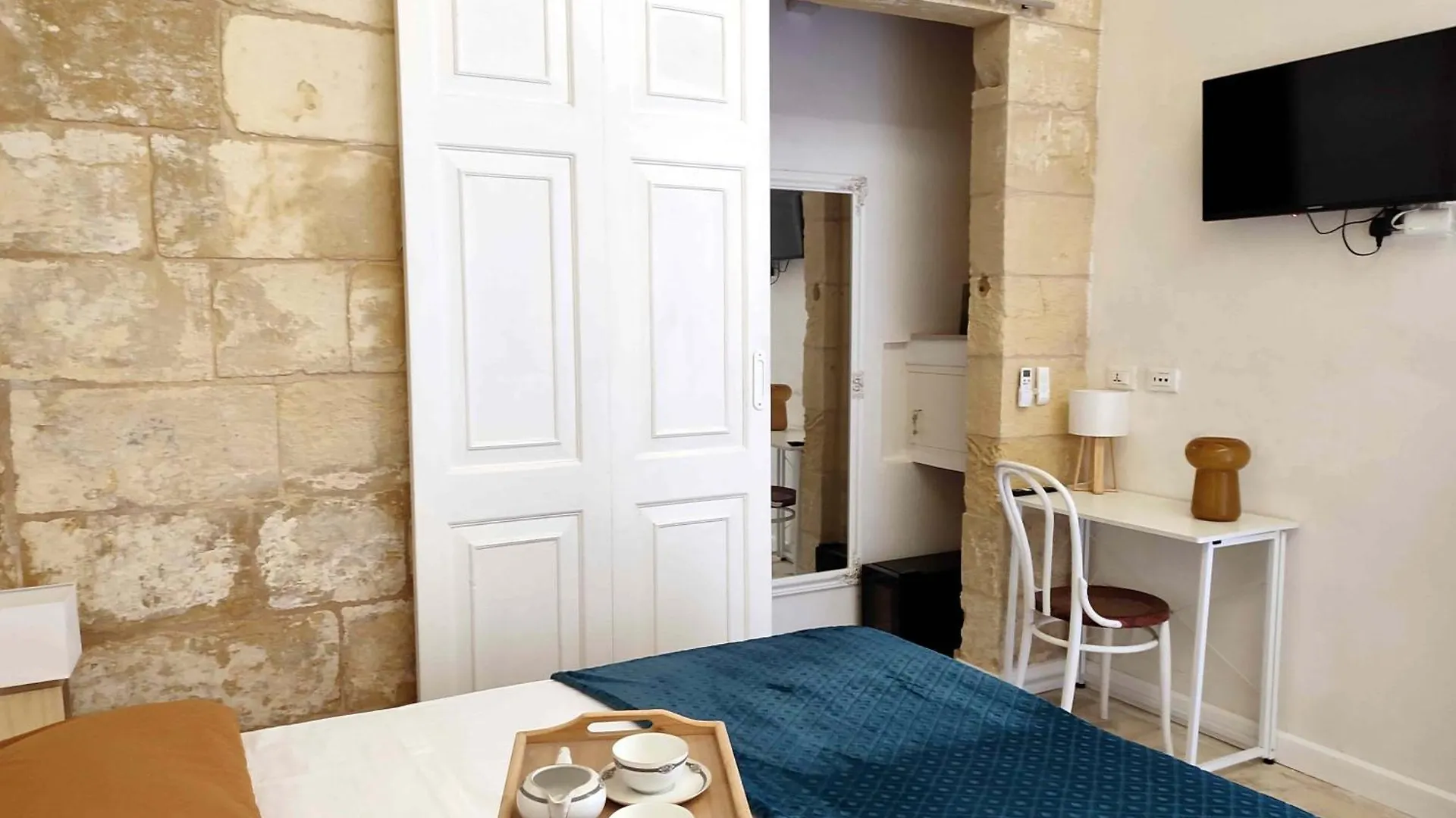 Blue House Bed and Breakfast Birgu Bed & Breakfast